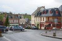 Le bourg de Cambremer dans le Calvados